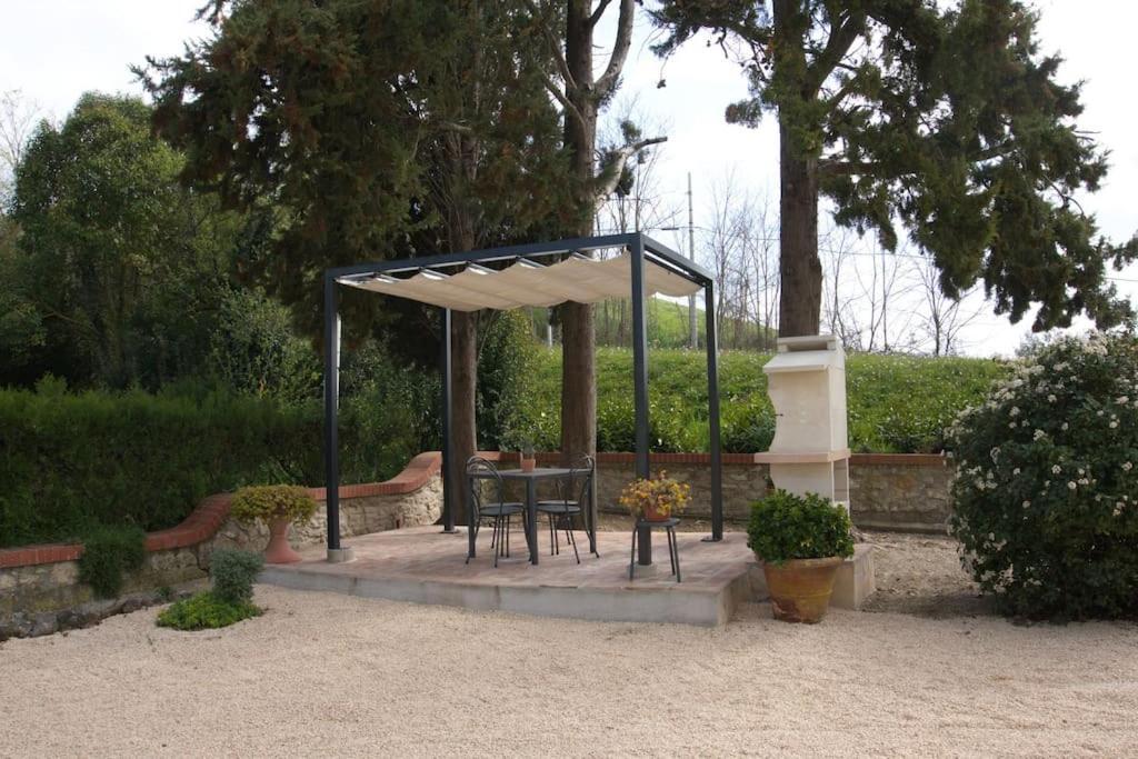 Casa Vacanze Podere San Giusto Volterra Luaran gambar